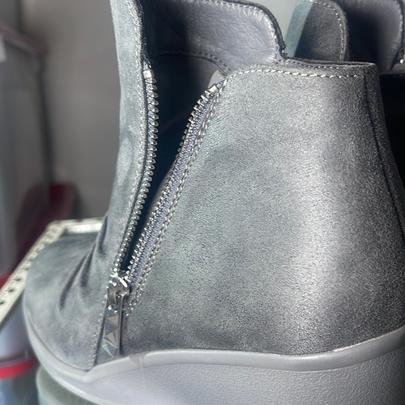 Skechers memory foam booties size 6.5 - Picture 13 of 13